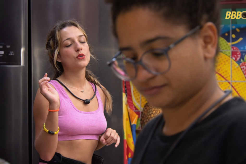 Samira expulsa do BBB 26? Público pede revisão de vídeo após contato com Milena Momento da discussão entre Samira e Milena no Quarto do Líder do BBB 26.