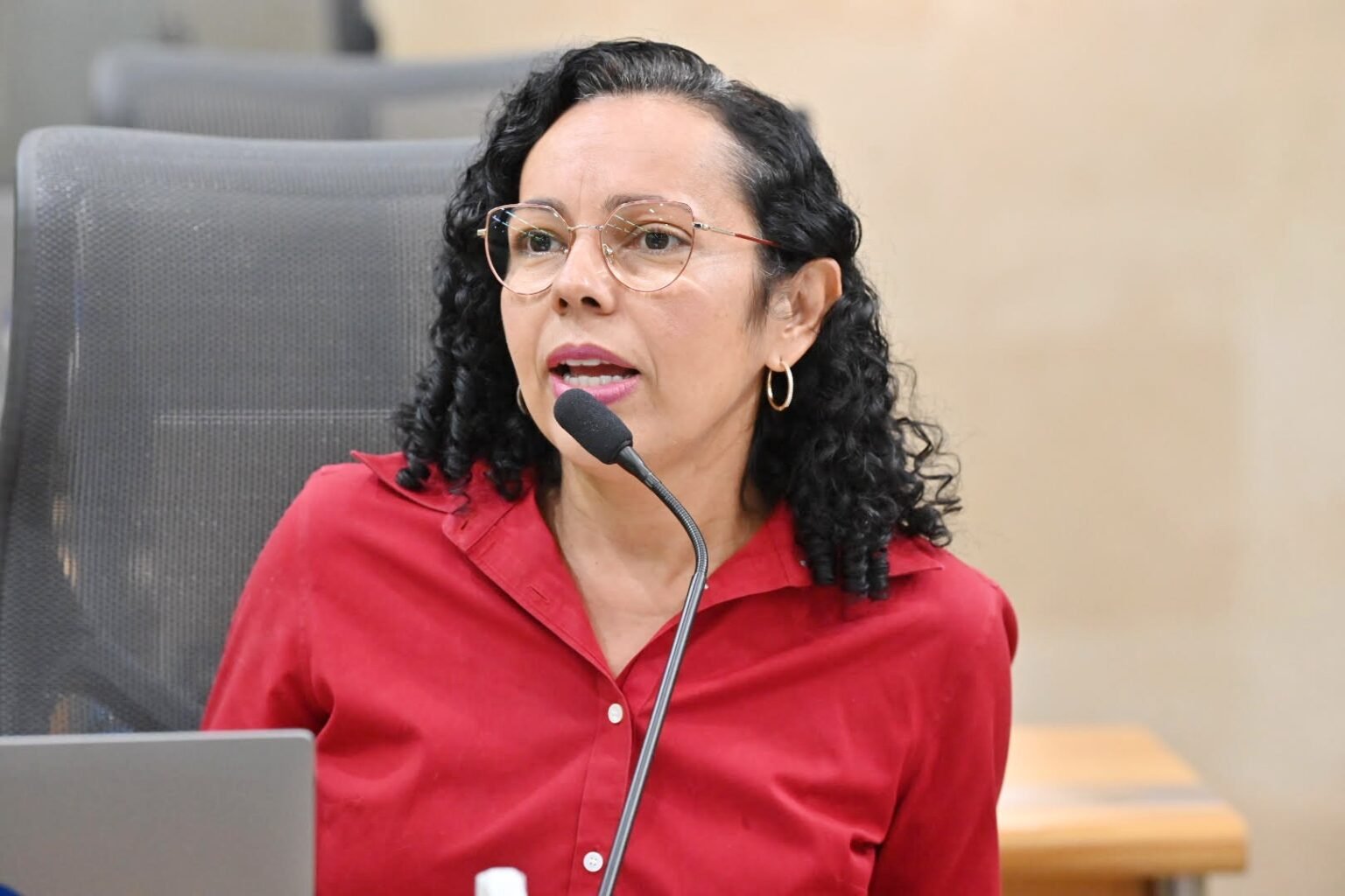 PT de Natal denuncia agressão a deputada por agente da PF durante evento com Janja