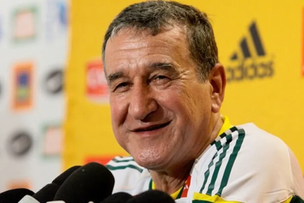 Boletim aponta recuperação estável de Carlos Alberto Parreira após cirurgia