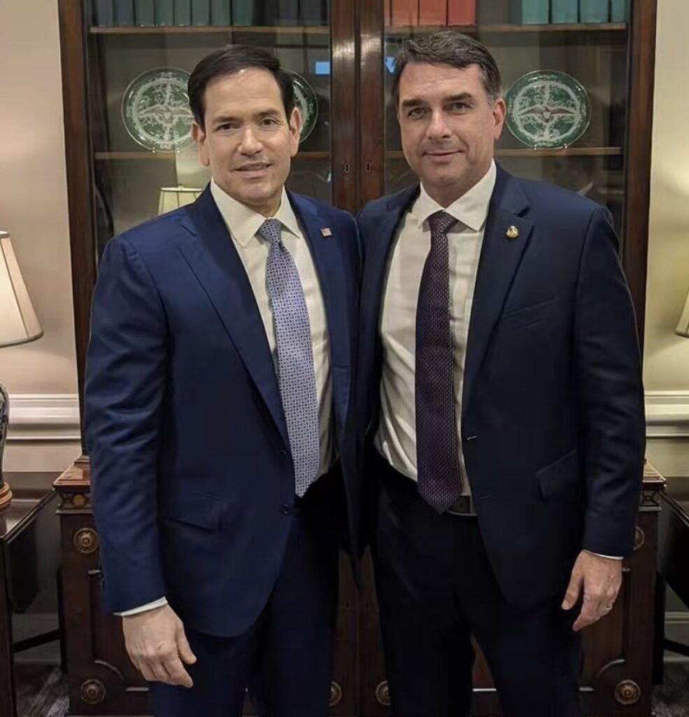 PT pede à PGR investigação de Flávio Bolsonaro e PL por cartas trocadas com Marco Rubio sobre tarifas dos EUA