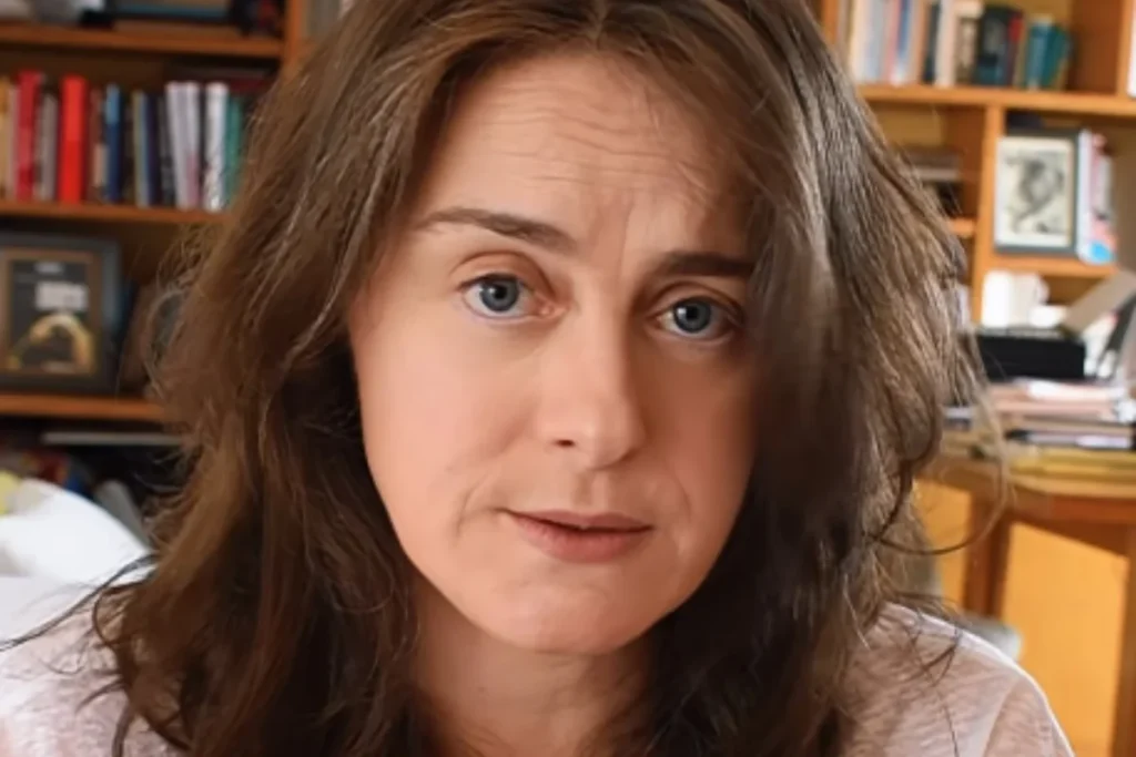Alessandra Maestrini suspende participação em peça para cuidar da saúde