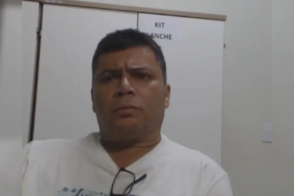 Homem é preso no DF após se passar por agente da PF e tomar celular de cliente