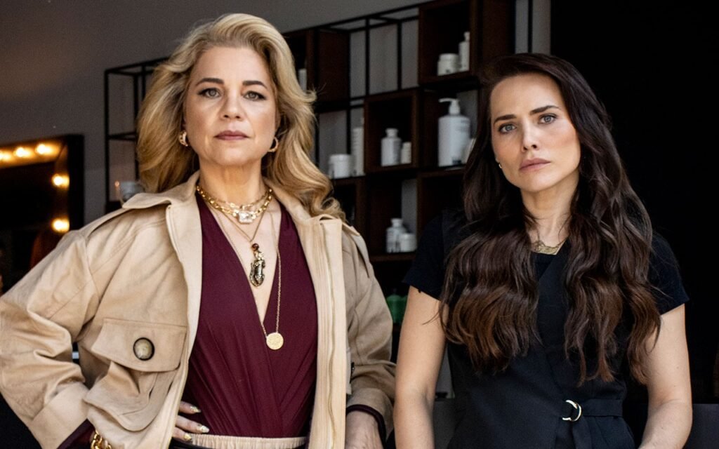 Quem Ama Cuida: Pilar arma novo escândalo ao ser atendida por Adriana em salão