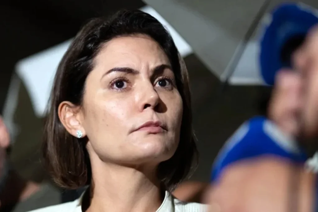 Saída de Michelle Bolsonaro deixa pré-candidatas do PL sem garantia de recursos