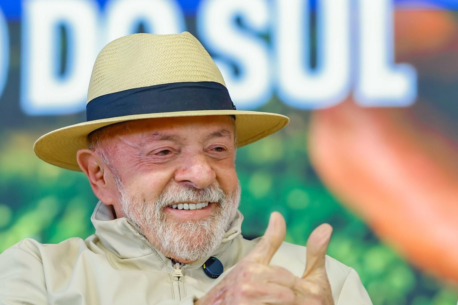 Aprovação ao governo Lula alcança 48% e supera desaprovação, indica Genial/Quaest