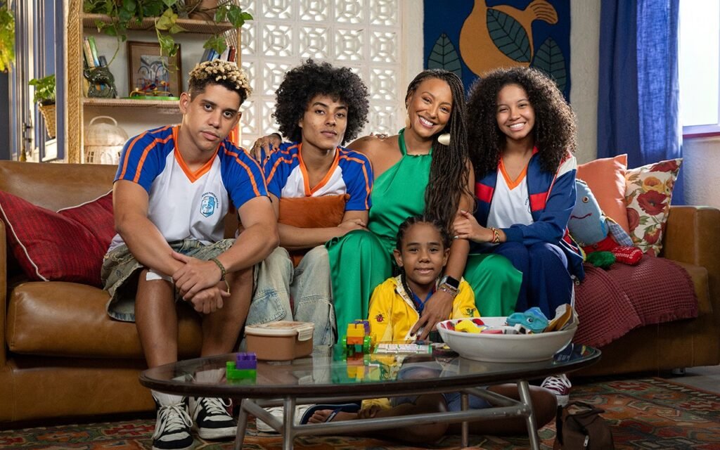 Novela “Por Você” apresenta protagonista que assume quatro crianças após tragédia