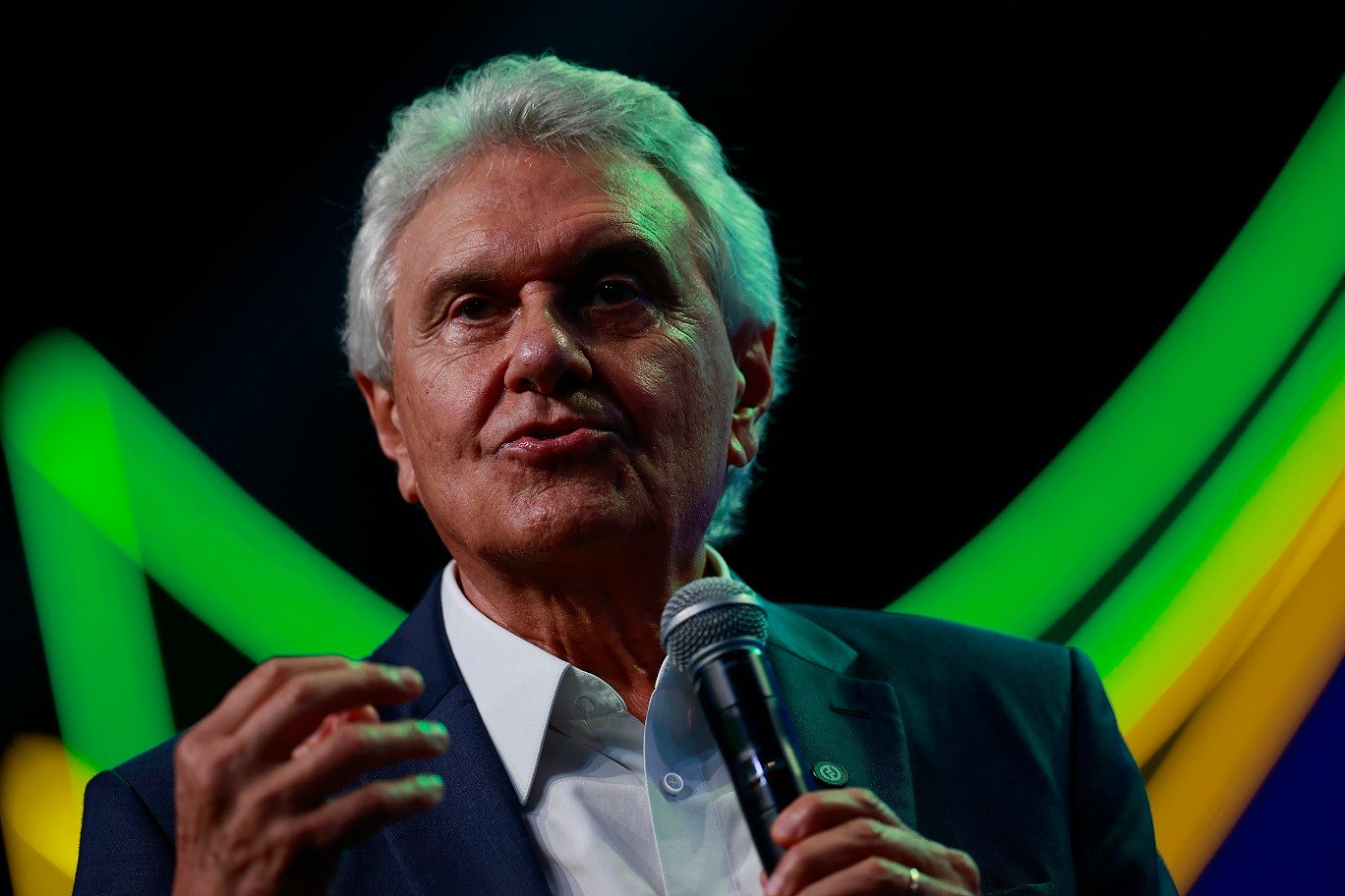 Campanhas de Caiado e Zema ajustam tom sobre críticas a Flávio Bolsonaro - Imagem do artigo