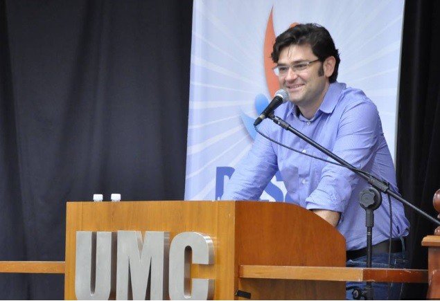 Flávio Bolsonaro troca equipe de comunicação pela segunda vez e traz Duda Lima para chefiar estratégia de 2026 - Imagem do artigo