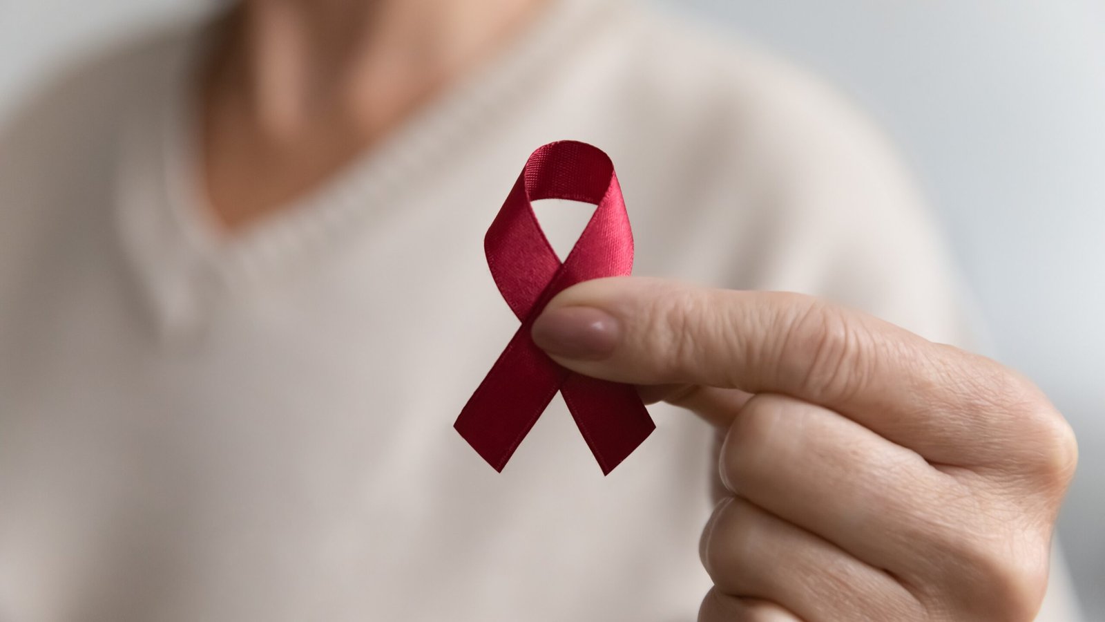 Risco de ressurgimento da epidemia de HIV acende alerta mundial, e Brasil volta a registrar alta de casos - Imagem do artigo