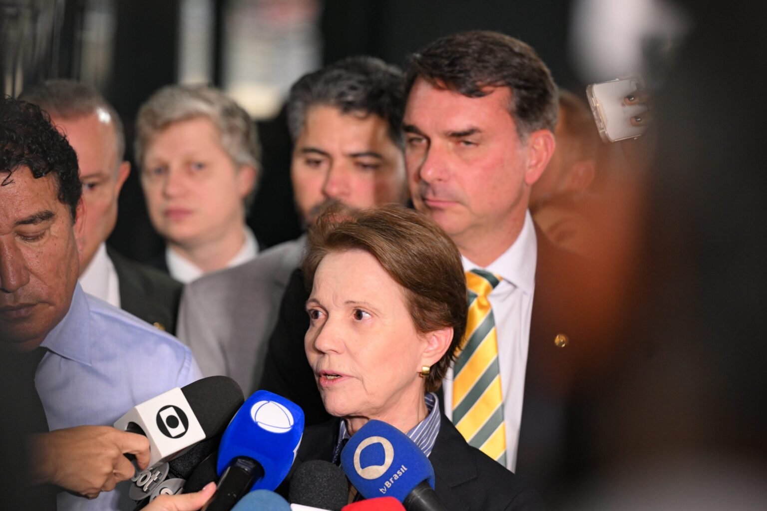 Tereza Cristina mantém esperança de ser vice de Flávio Bolsonaro, apesar da neutralidade do PP