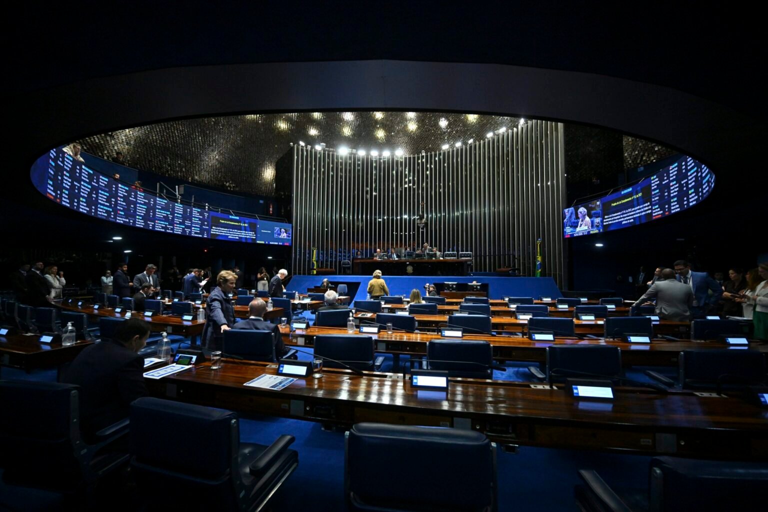 Eleitores preferem candidatos que tragam verbas e obras, indica pesquisa Quaest para o Senado