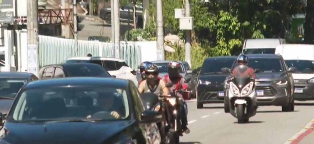 Multas chegam 15 anos depois de roubo e expõem falhas entre Detrans da Bahia e de Santa Catarina