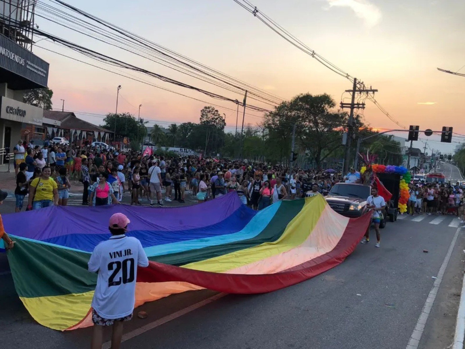 Parada do Orgulho LGBT+ confirma retorno às ruas de Rio Branco em 13 de setembro com DJ Clementaum - Imagem do artigo