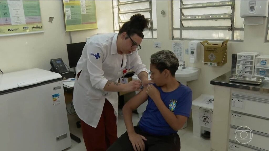 Surto de sarampo leva SP, Guarulhos e São Bernardo a aplicar dose extra em toda a população de 6 meses a 59 anos