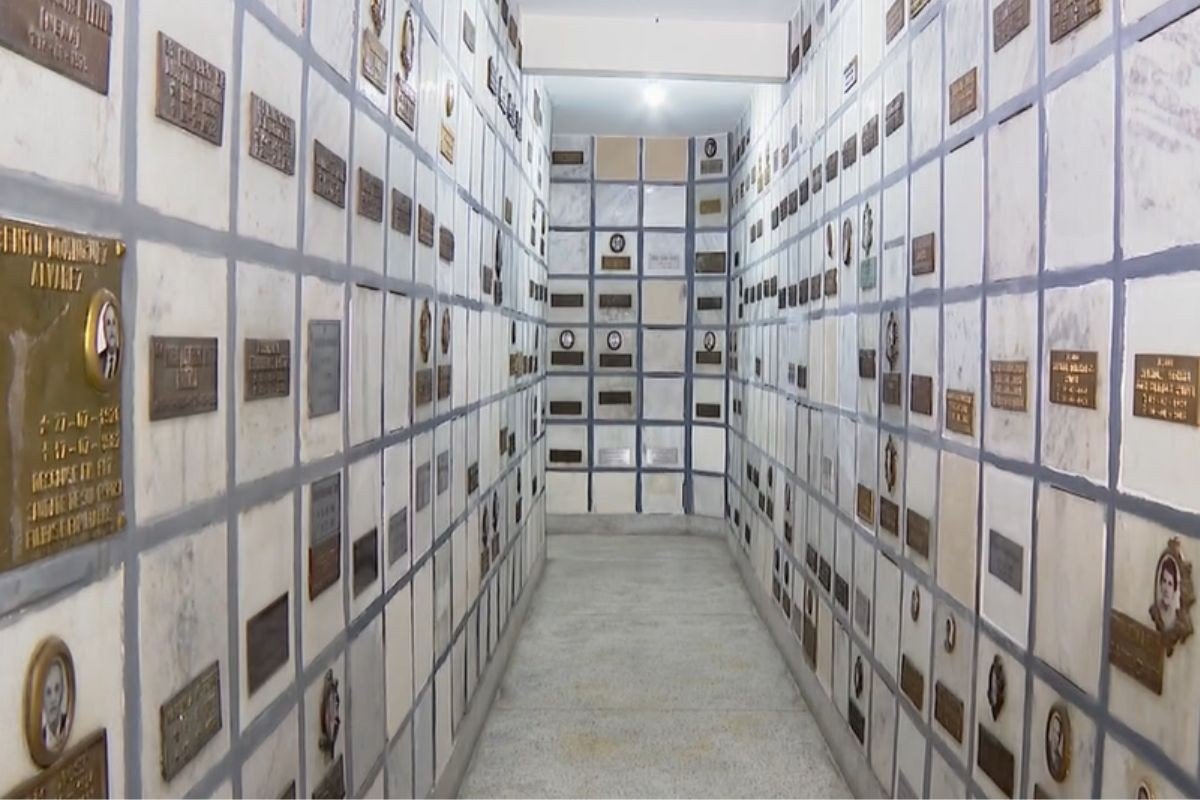 A cripta que guarda 1,5 mil histórias sob a Catedral de Santos - Imagem do artigo