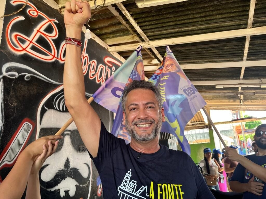 Clécio Luís dá largada à campanha de reeleição com caminhada em Santana e atos simultâneos no Amapá