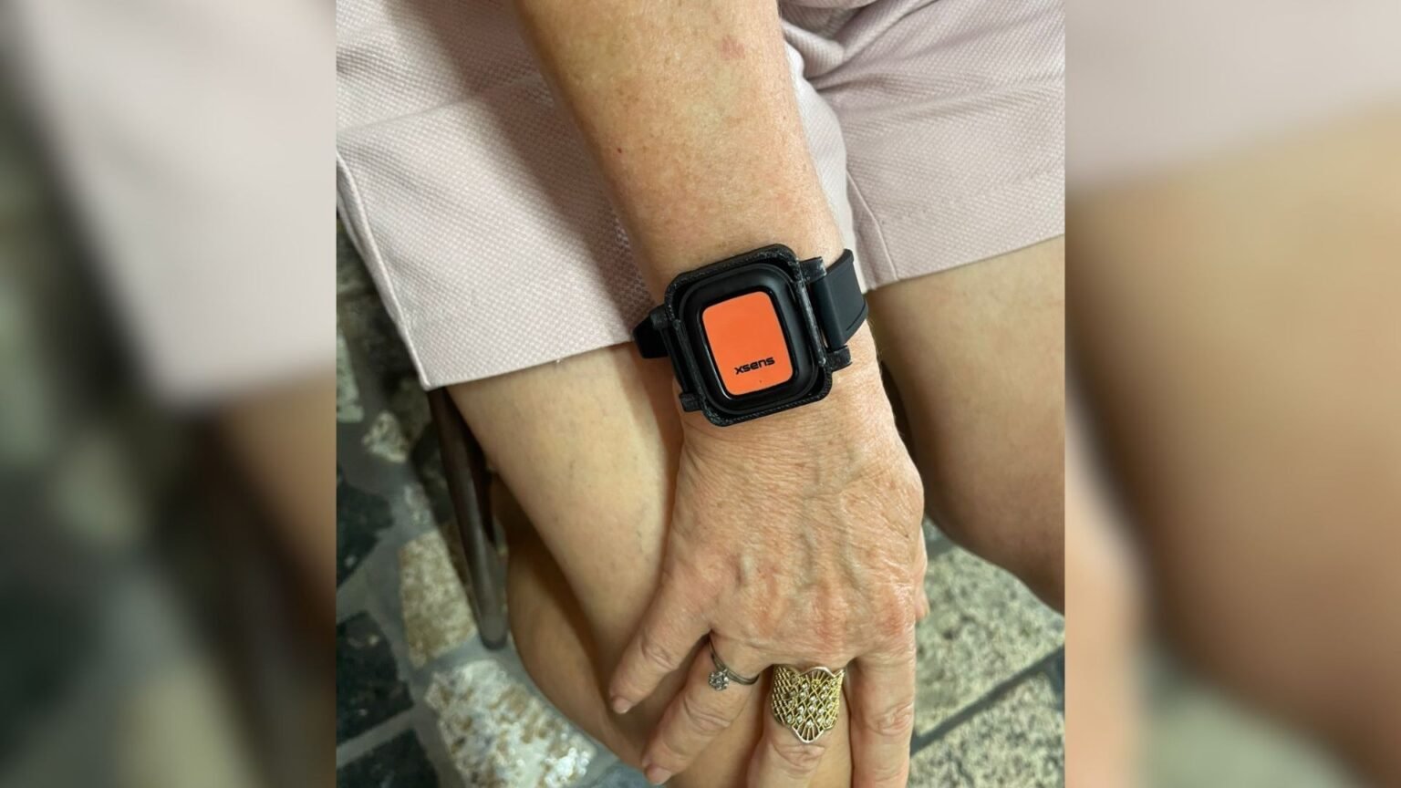 Relógio criado na UFU monitora sintomas do Parkinson em tempo real fora do hospital