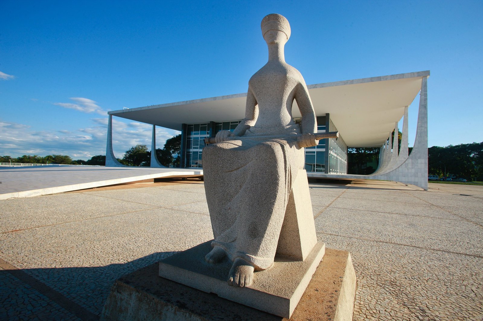 STF proíbe municípios de elevar IPTU apenas pela metragem do imóvel - Imagem do artigo