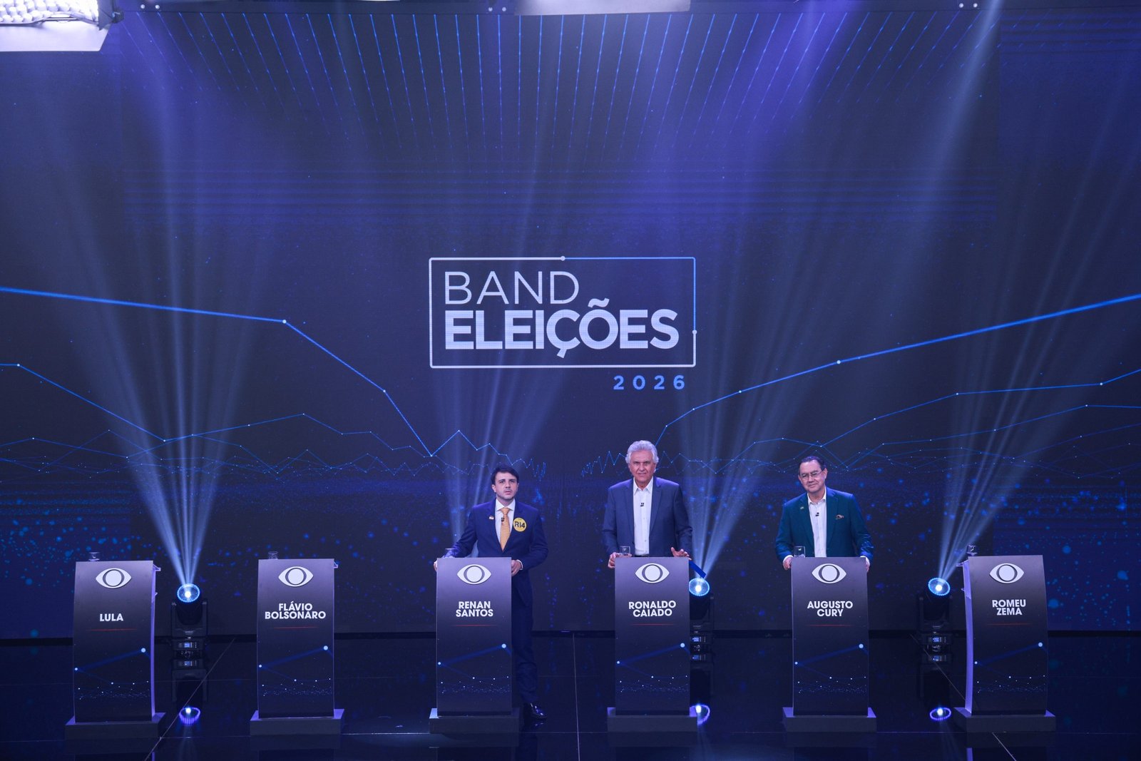 Primeiro debate presidencial de 2026 escancara ausências de Lula e Flávio Bolsonaro - Imagem do artigo
