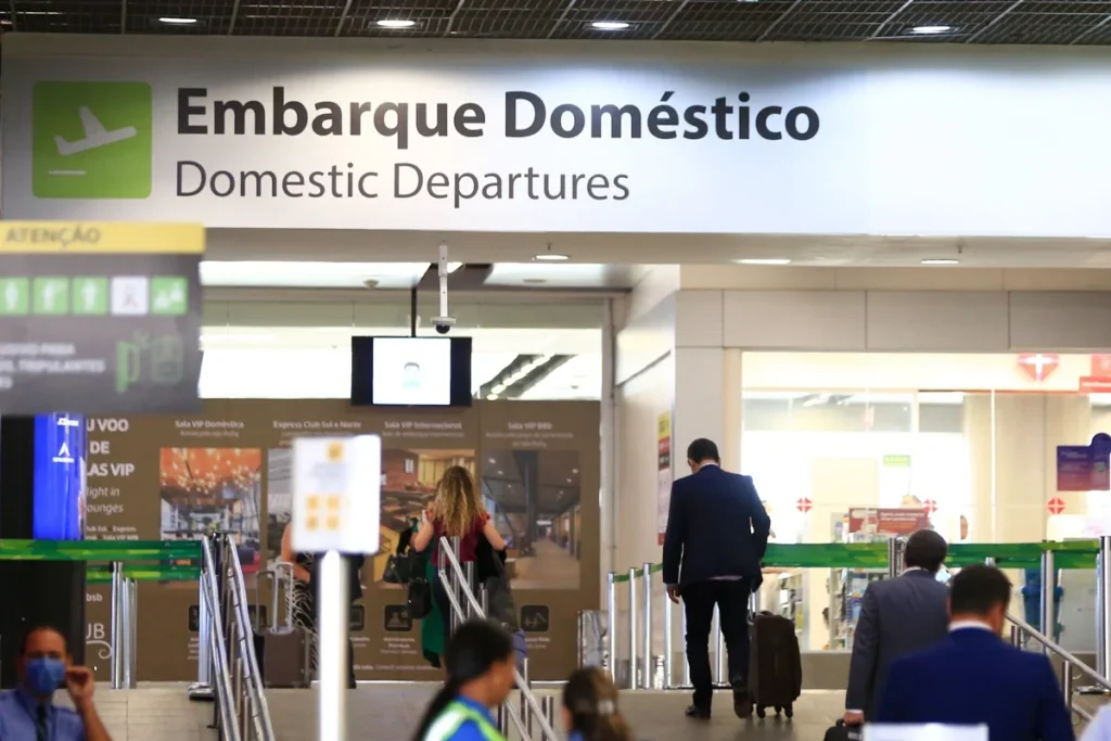 Turbulência em terra: passageiros devem chegar 3h antes ao Aeroporto de Brasília neste domingo
