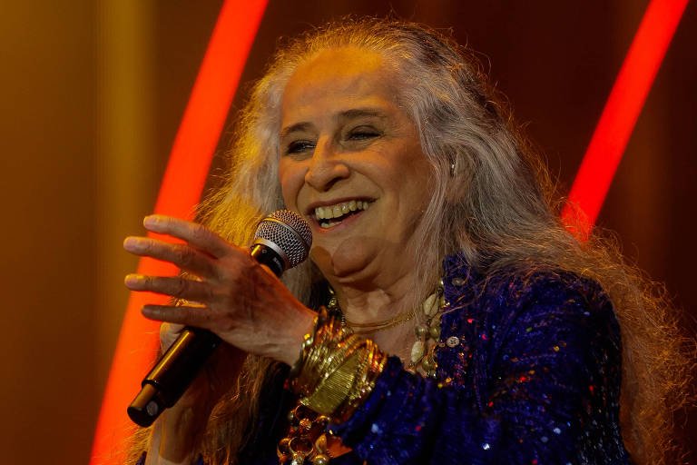 Maria Bethânia quebra protocolo, faz gesto pró-Lula e encerra primeira noite do Coala Festival - Imagem do artigo original