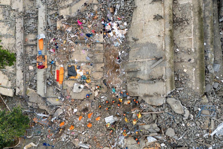 Justiça manda prender donos de construtora após desabamento que matou seis na Penha - Imagem do artigo original
