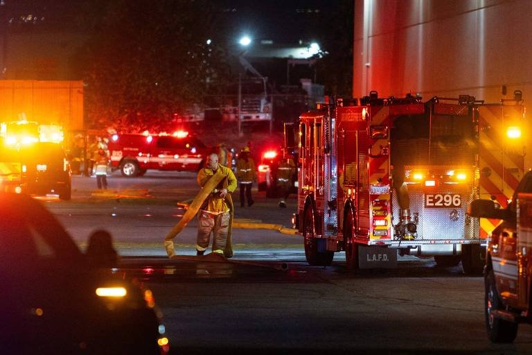 Helicóptero de emissora cai durante cobertura em Los Angeles e deixa três mortos - Imagem do artigo original