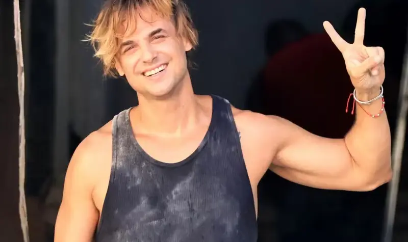 Troca de roupa de Daniel Erthal em A Fazenda 18 gera avalanche de comentários nas redes - Imagem do artigo