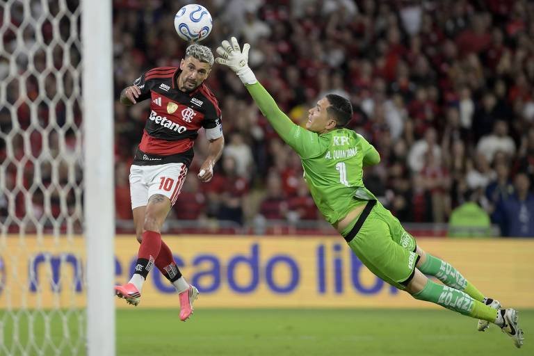 Libertadores define semifinais: Flamengo desafia Estudiantes e Palmeiras mede forças com Fluminense - Imagem do artigo original