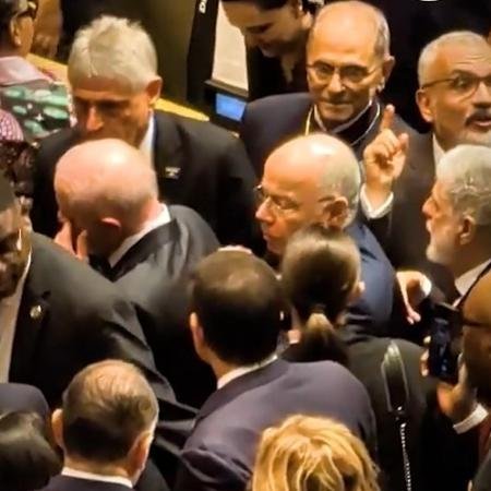 Tentativa frustrada de aproximação: Marco Rubio se dirige a Lula nos corredores da ONU e é contido pelo protocolo - Imagem do artigo