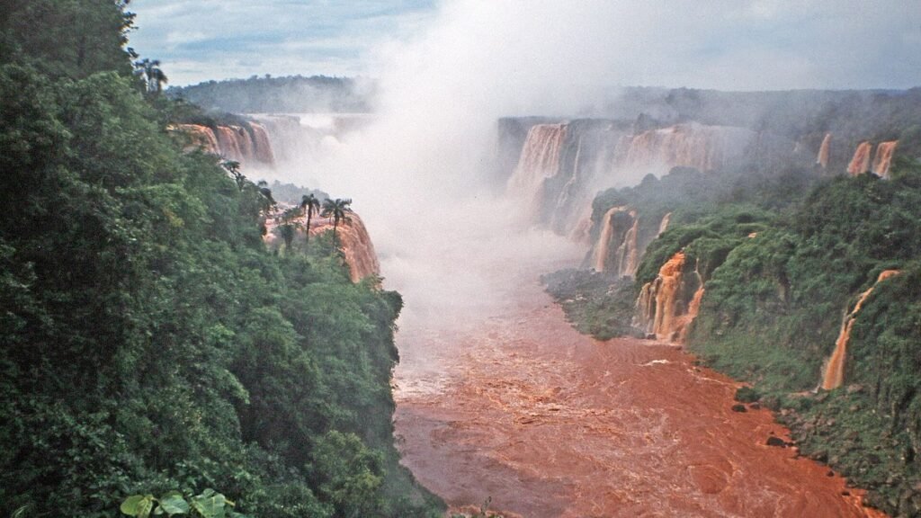 Cataratas do Iguaçu, em Foz do Iguaçu, onde começa a história de Maria de Fátima no remake de Vale Tudo