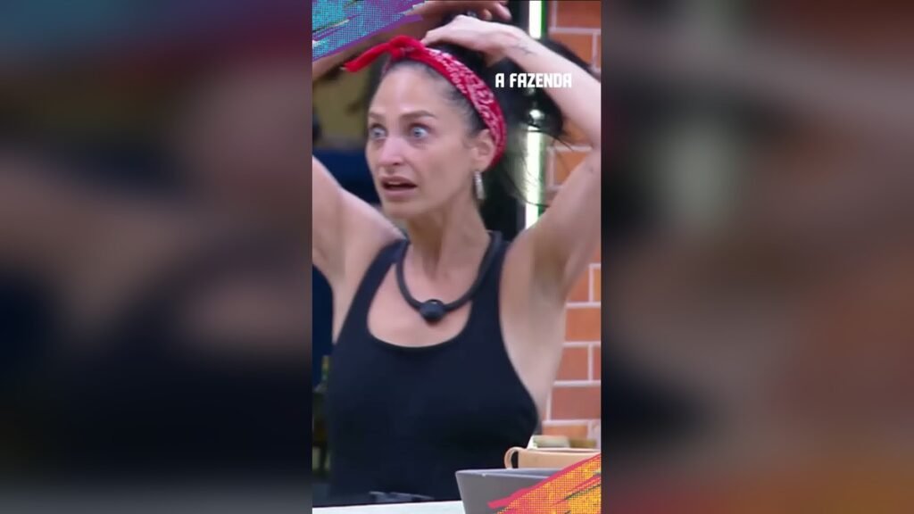 Ariela reage durante briga com Fran em A Fazenda 18